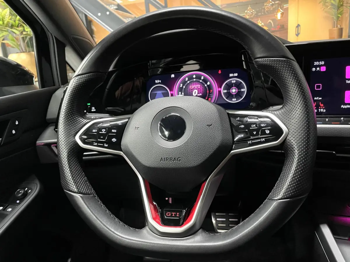 8 2.0 TSI GTI 245 PK/ Cam/ IQ LED/ 19''LMV/ CarPlay