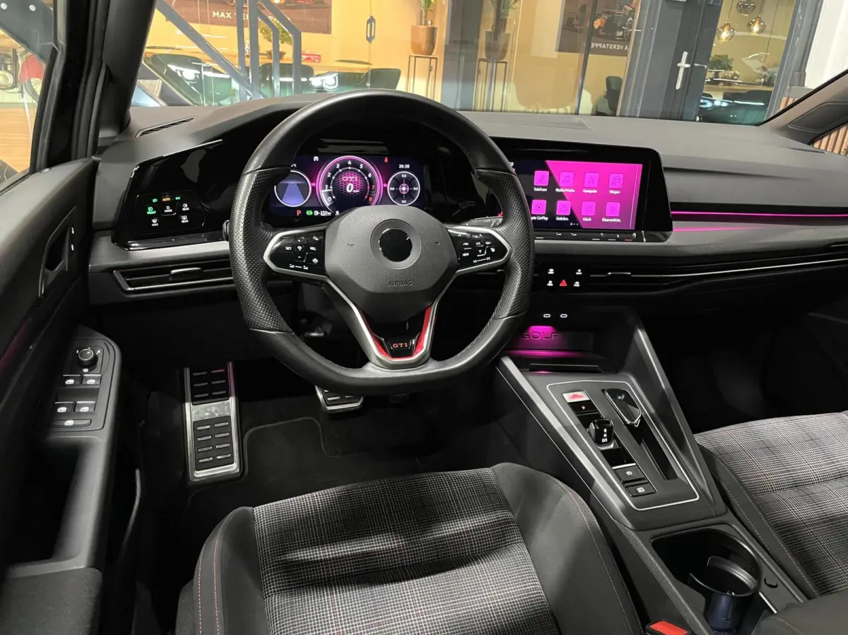 8 2.0 TSI GTI 245 PK/ Cam/ IQ LED/ 19''LMV/ CarPlay