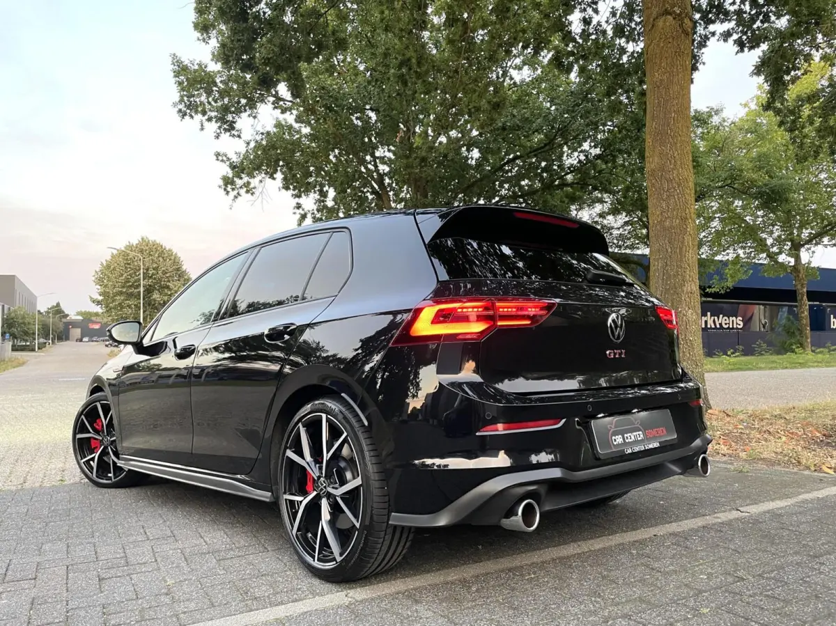 8 2.0 TSI GTI 245 PK/ Cam/ IQ LED/ 19''LMV/ CarPlay