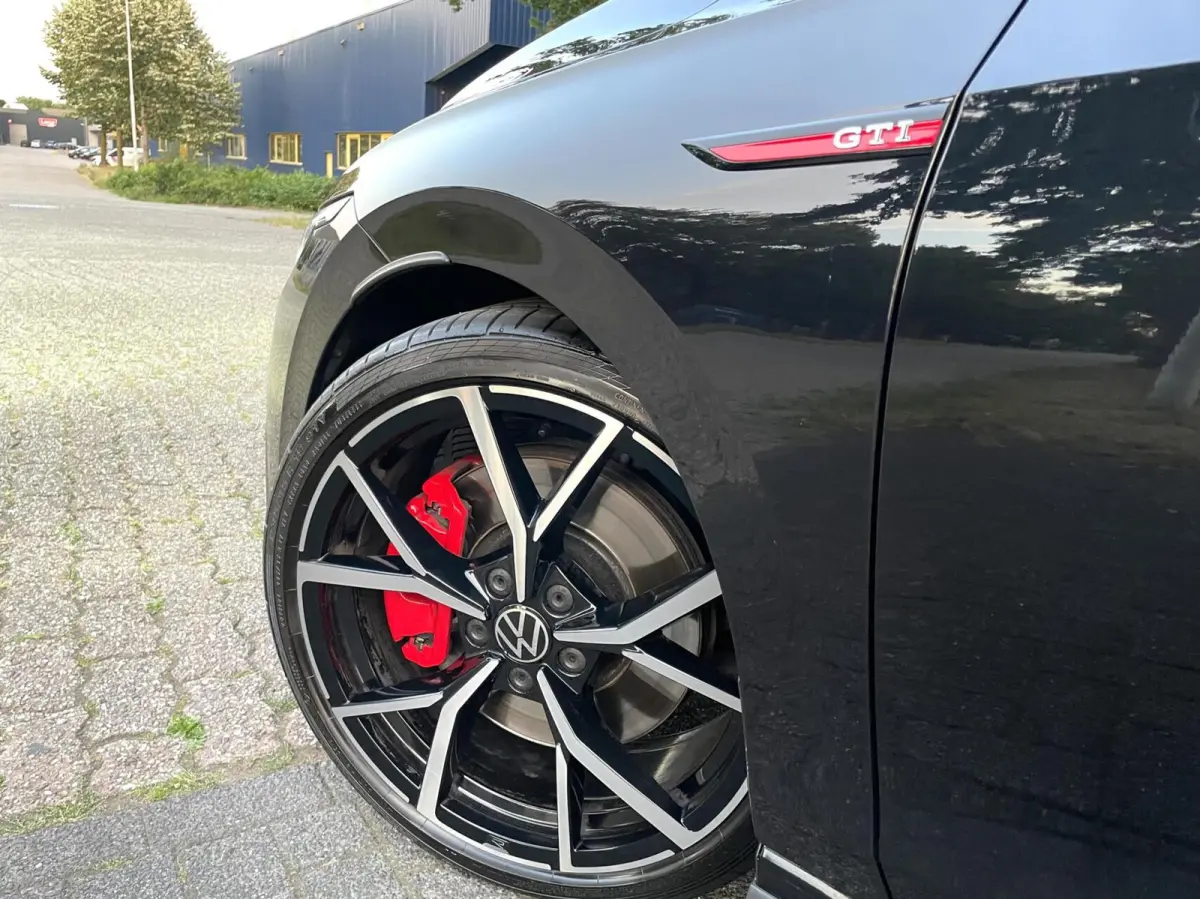 8 2.0 TSI GTI 245 PK/ Cam/ IQ LED/ 19''LMV/ CarPlay