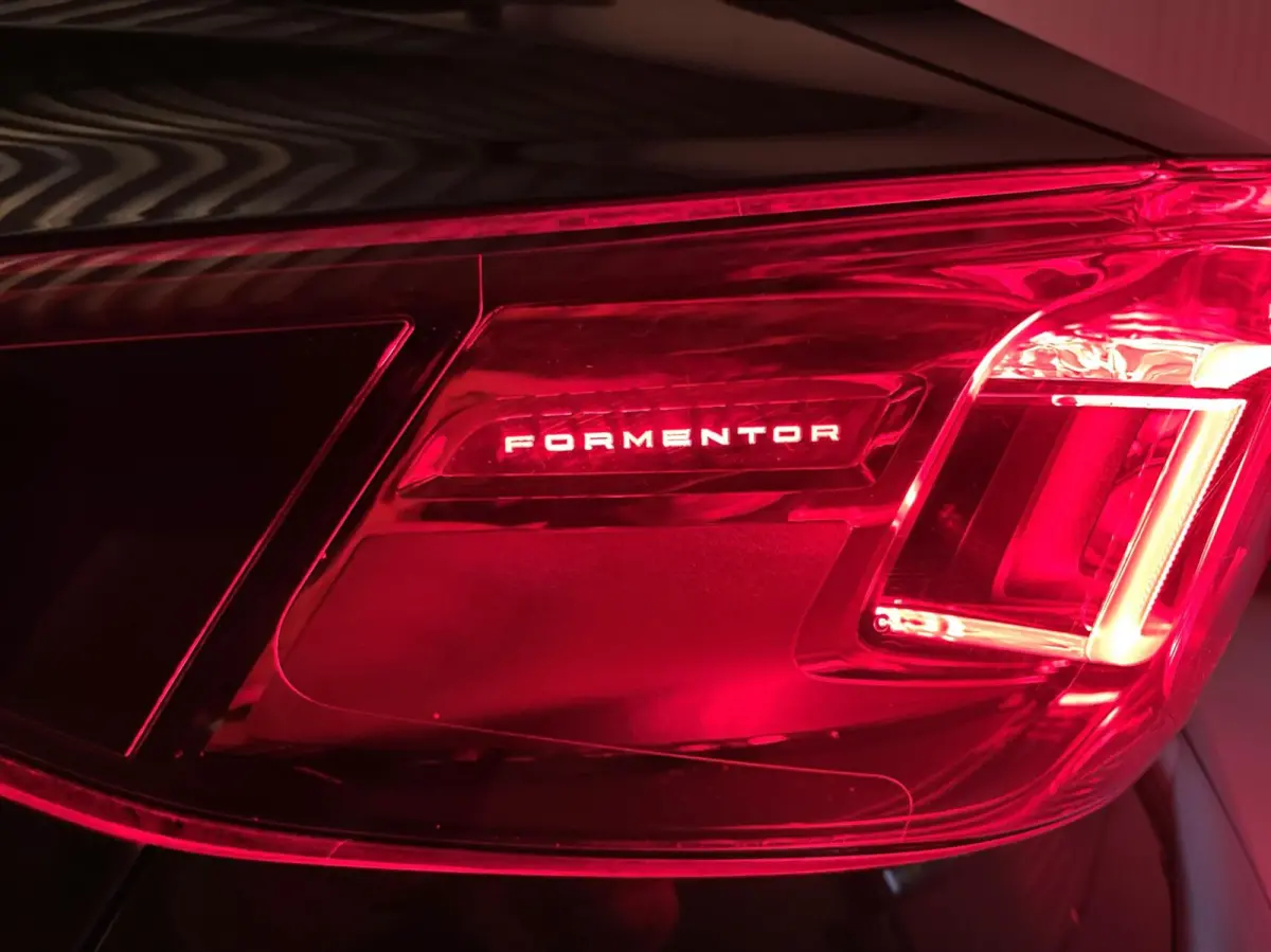1.4 e-Hybrid VZ 245 PK/ Cam/ Memo/ Pano/ Sportstuur