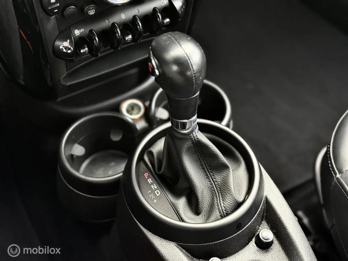 1.6 Cooper S Pepper Black on Black |Leder