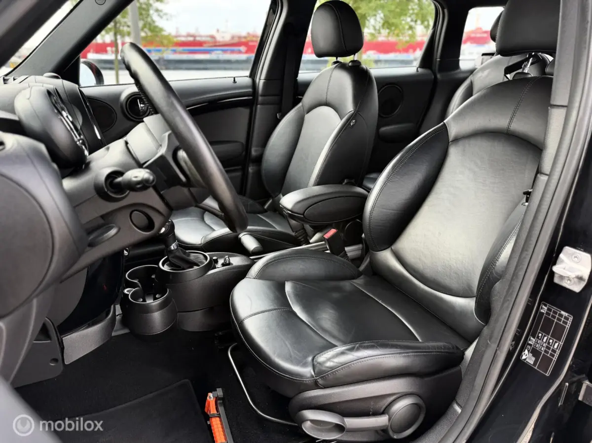 1.6 Cooper S Pepper Black on Black |Leder