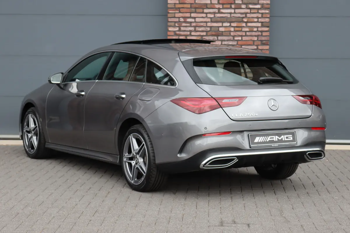 250 e AMG Line | Memory | Distronic | Panoramadak | Keyless Go | Verwarmd Stuurwiel | Camera | Sfeerverlichting |