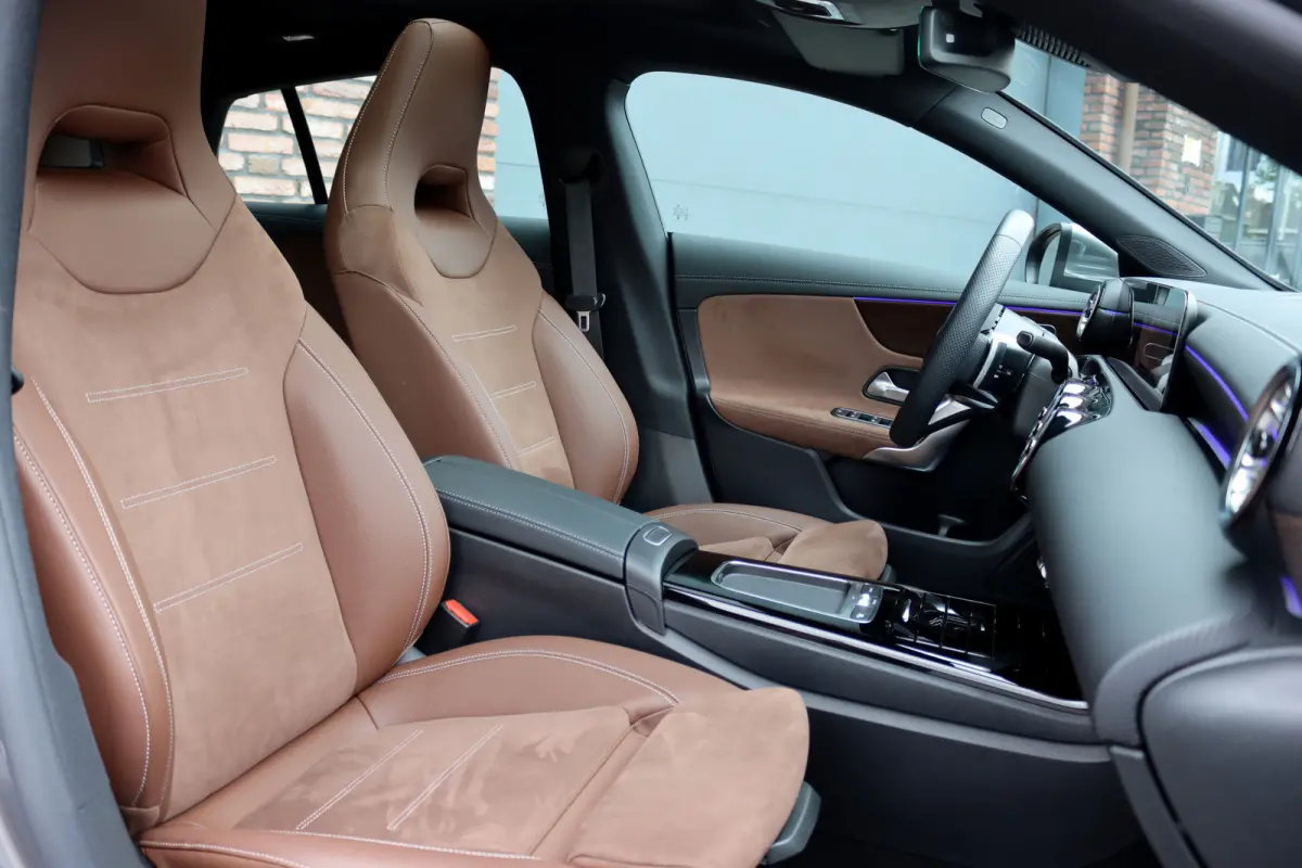 250 e AMG Line | Memory | Distronic | Panoramadak | Keyless Go | Verwarmd Stuurwiel | Camera | Sfeerverlichting |