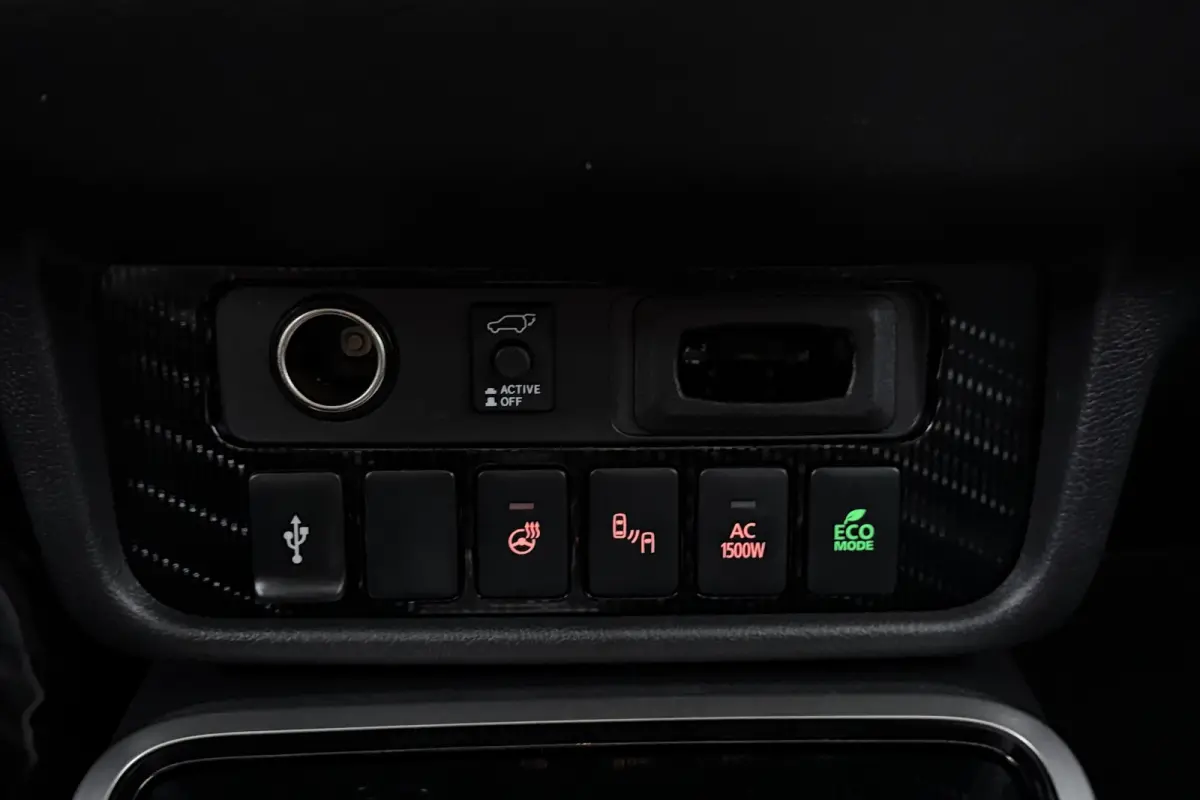 2.4 PHEV Instyle (PANORAMADAK, STUUR-/STOELVERWARMING, 360 CAMERA, LEDER, STUURBEDIENING)