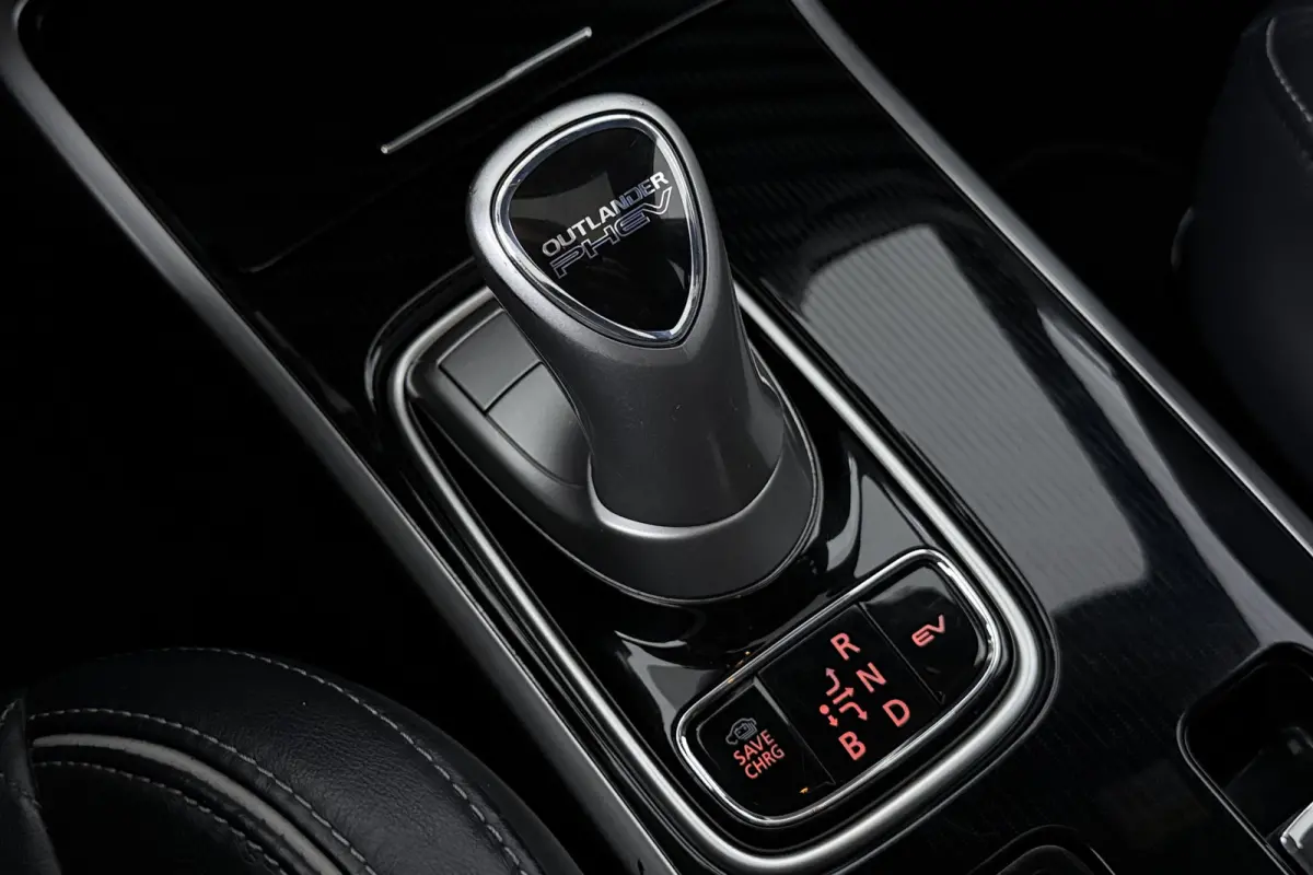 2.4 PHEV Instyle (PANORAMADAK, STUUR-/STOELVERWARMING, 360 CAMERA, LEDER, STUURBEDIENING)