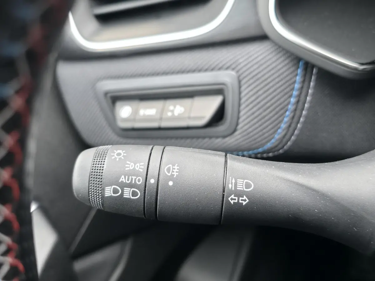 1.8 E-Tech full hybrid 160 esprit Alpine Rijklaar prijs!