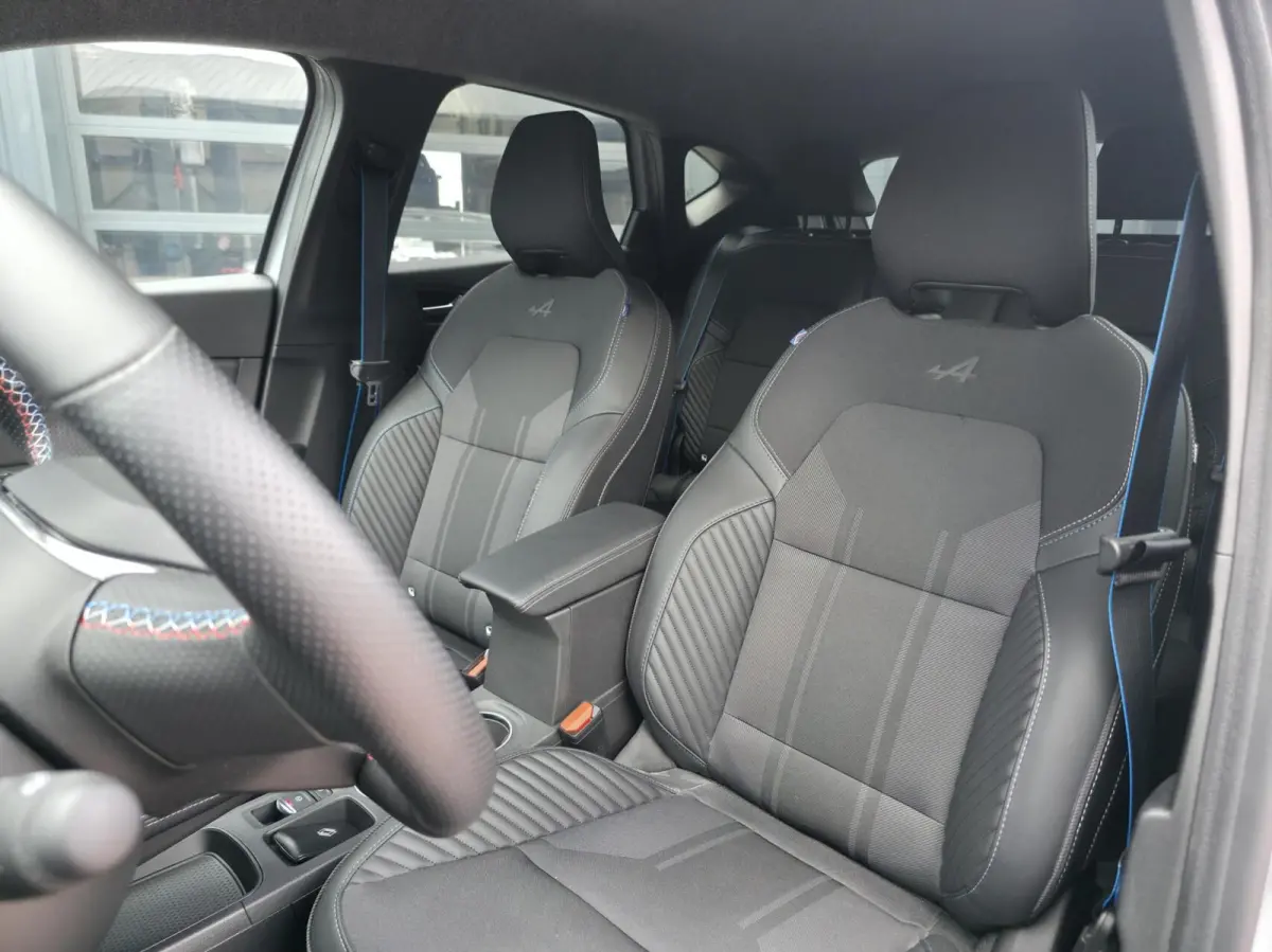 1.8 E-Tech full hybrid 160 esprit Alpine Rijklaar prijs!
