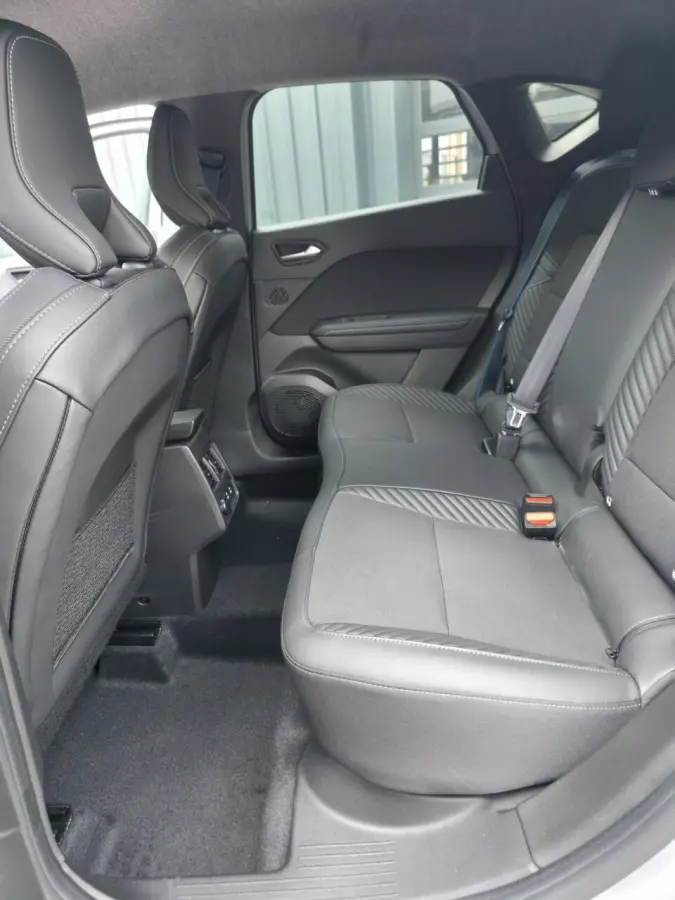 1.8 E-Tech full hybrid 160 esprit Alpine Rijklaar prijs!