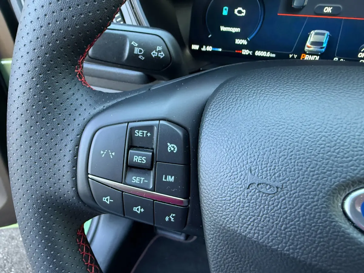 2.5 243pk PHEV ST-Line HUD, Navi, Winter pack, BLIS, Adoptive LED etc. etc.