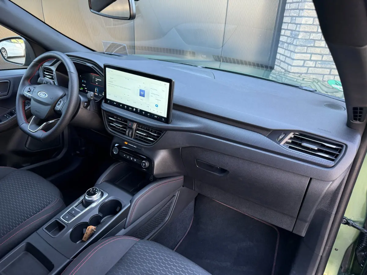 2.5 243pk PHEV ST-Line HUD, Navi, Winter pack, BLIS, Adoptive LED etc. etc.