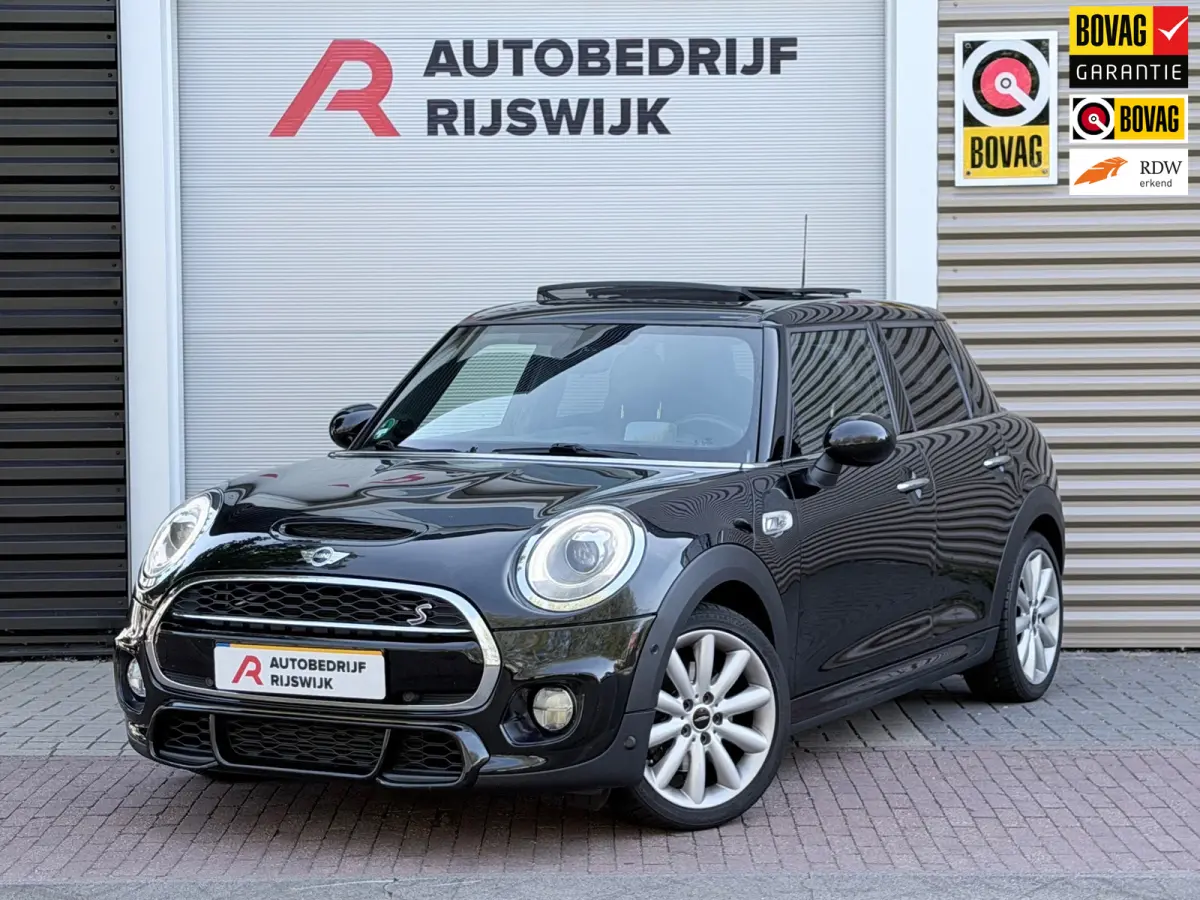 2.0 Cooper S Chili Serious Business H&K/Pano/Camera