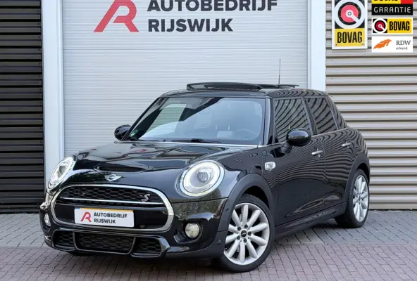 2.0 Cooper S Chili Serious Business H&K/Pano/Camera
