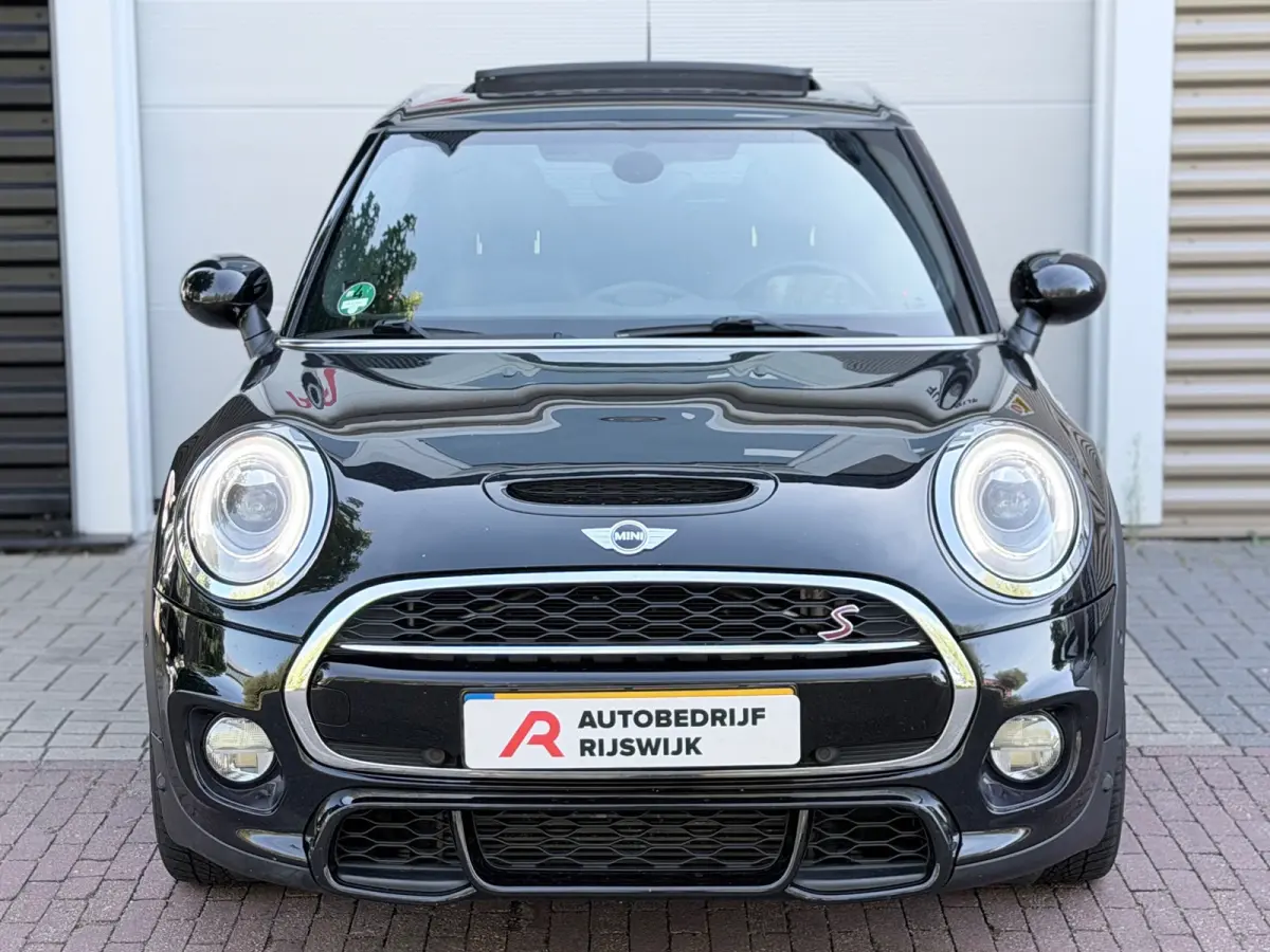2.0 Cooper S Chili Serious Business H&K/Pano/Camera