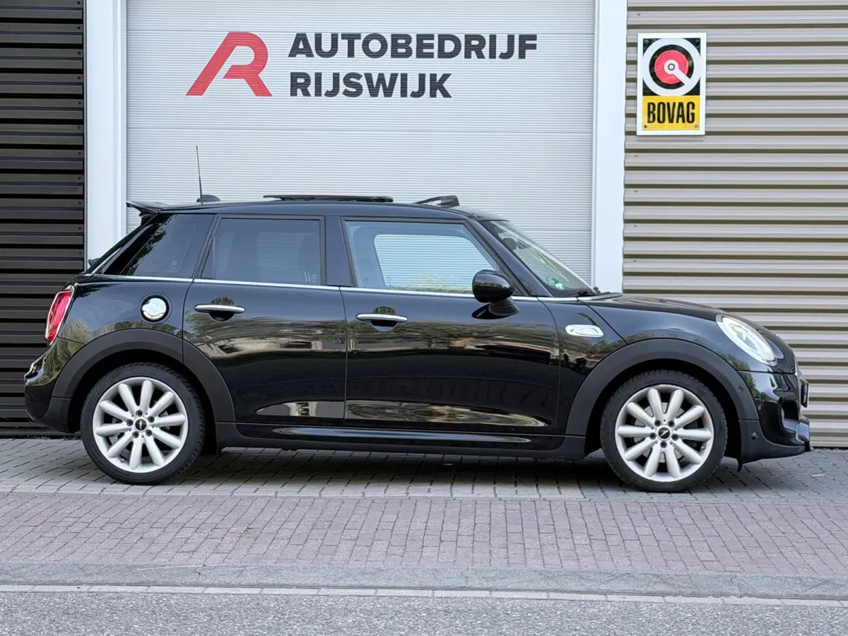 2.0 Cooper S Chili Serious Business H&K/Pano/Camera
