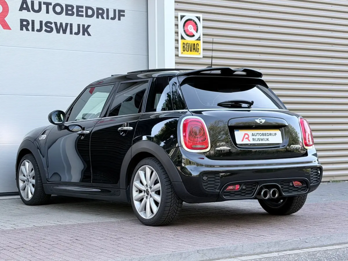 2.0 Cooper S Chili Serious Business H&K/Pano/Camera