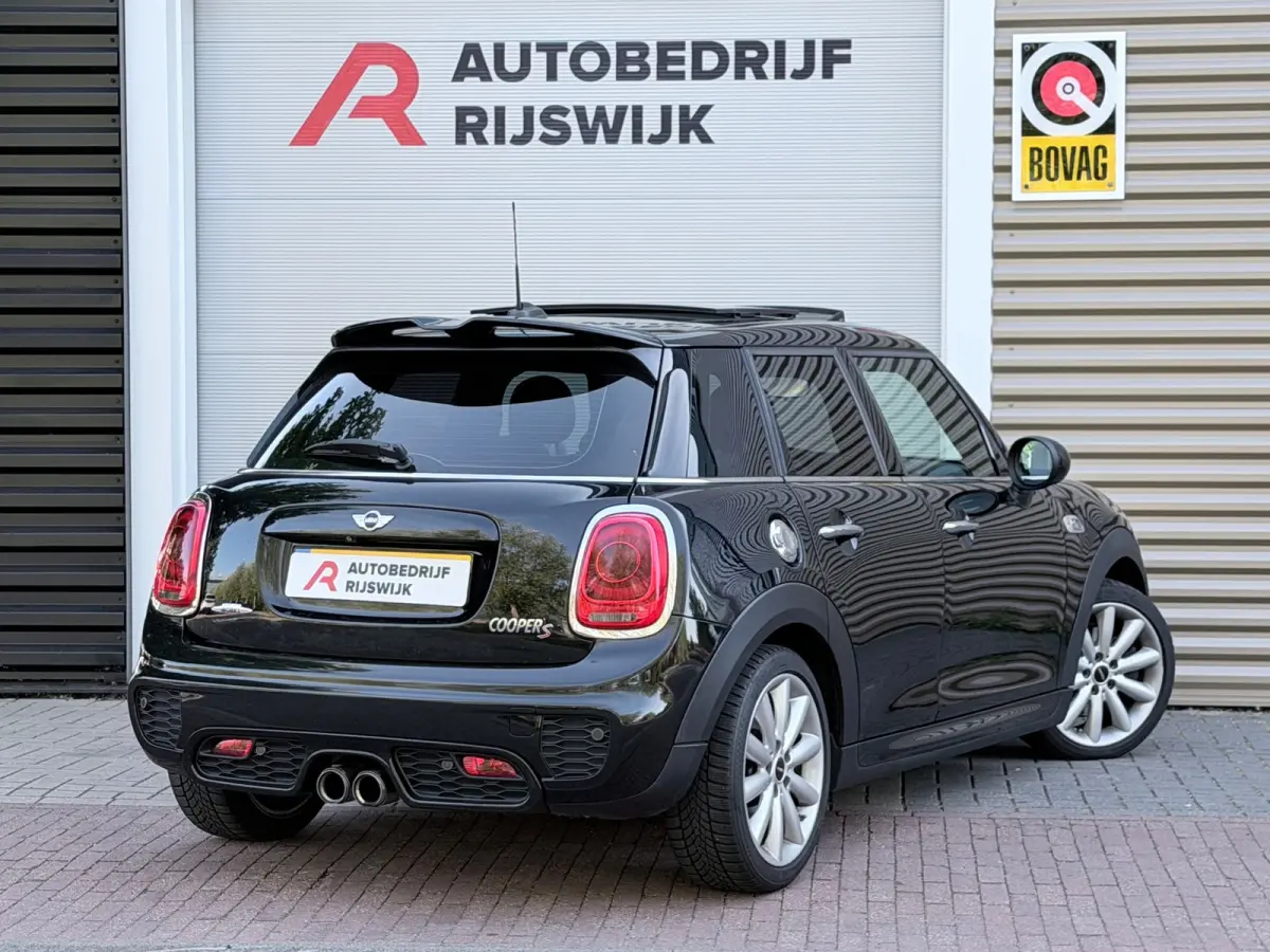 2.0 Cooper S Chili Serious Business H&K/Pano/Camera