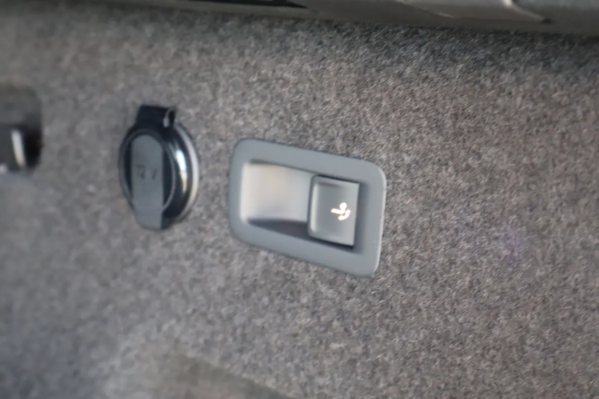 Sportline Business | Achteruitrijcamera | Crew Protect Assist | Cruise control met speedlimiter