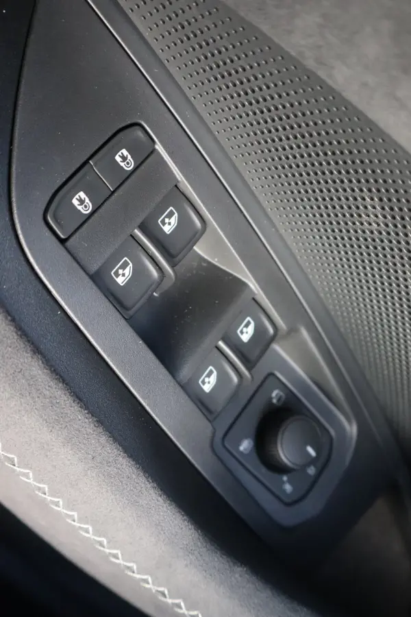 Sportline Business | Achteruitrijcamera | Crew Protect Assist | Cruise control met speedlimiter