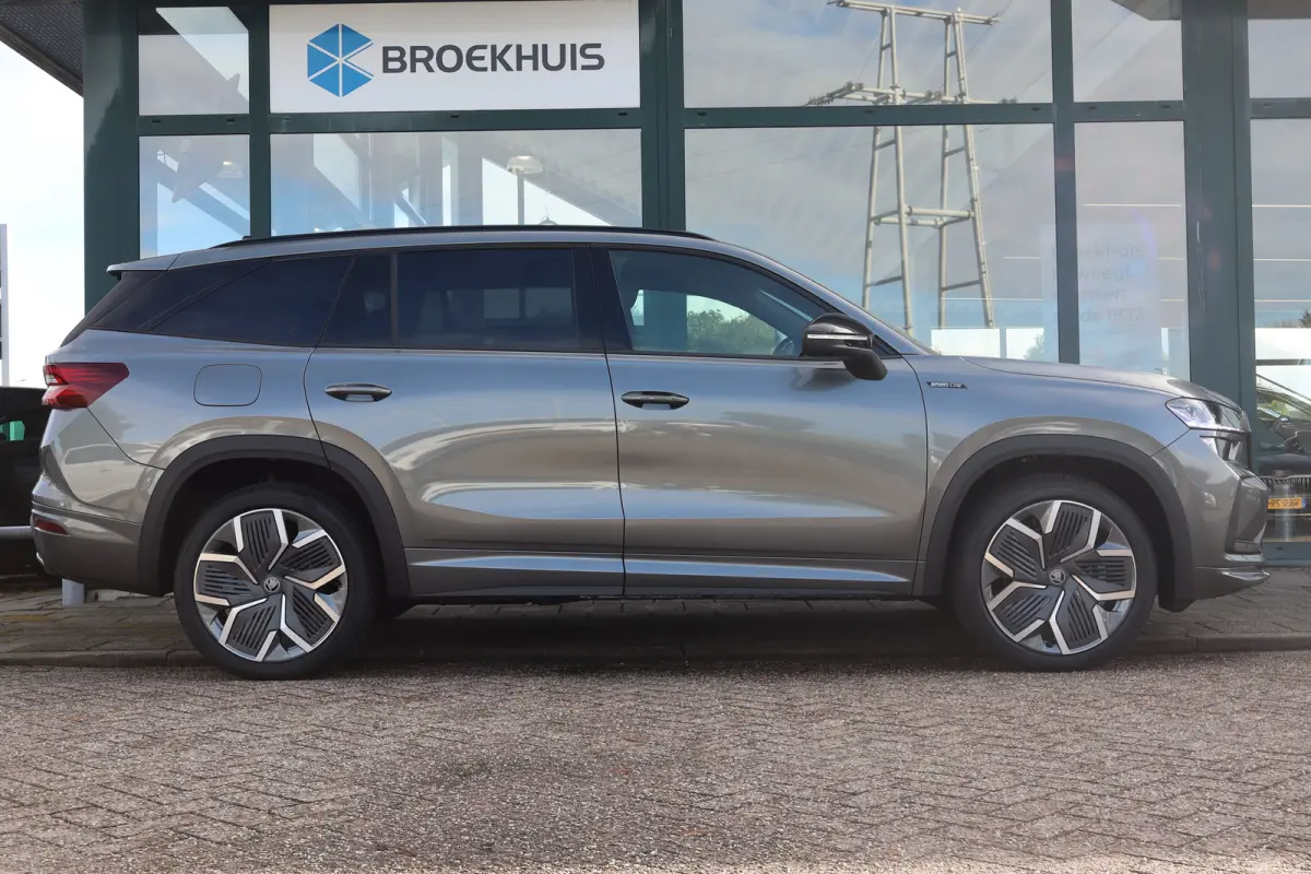 Sportline Business | Achteruitrijcamera | Crew Protect Assist | Cruise control met speedlimiter
