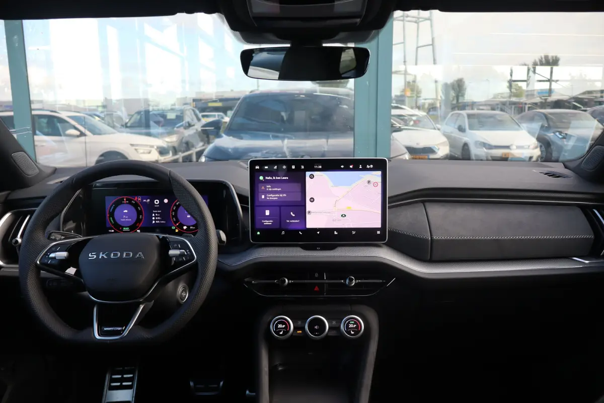 Sportline Business | Achteruitrijcamera | Crew Protect Assist | Cruise control met speedlimiter