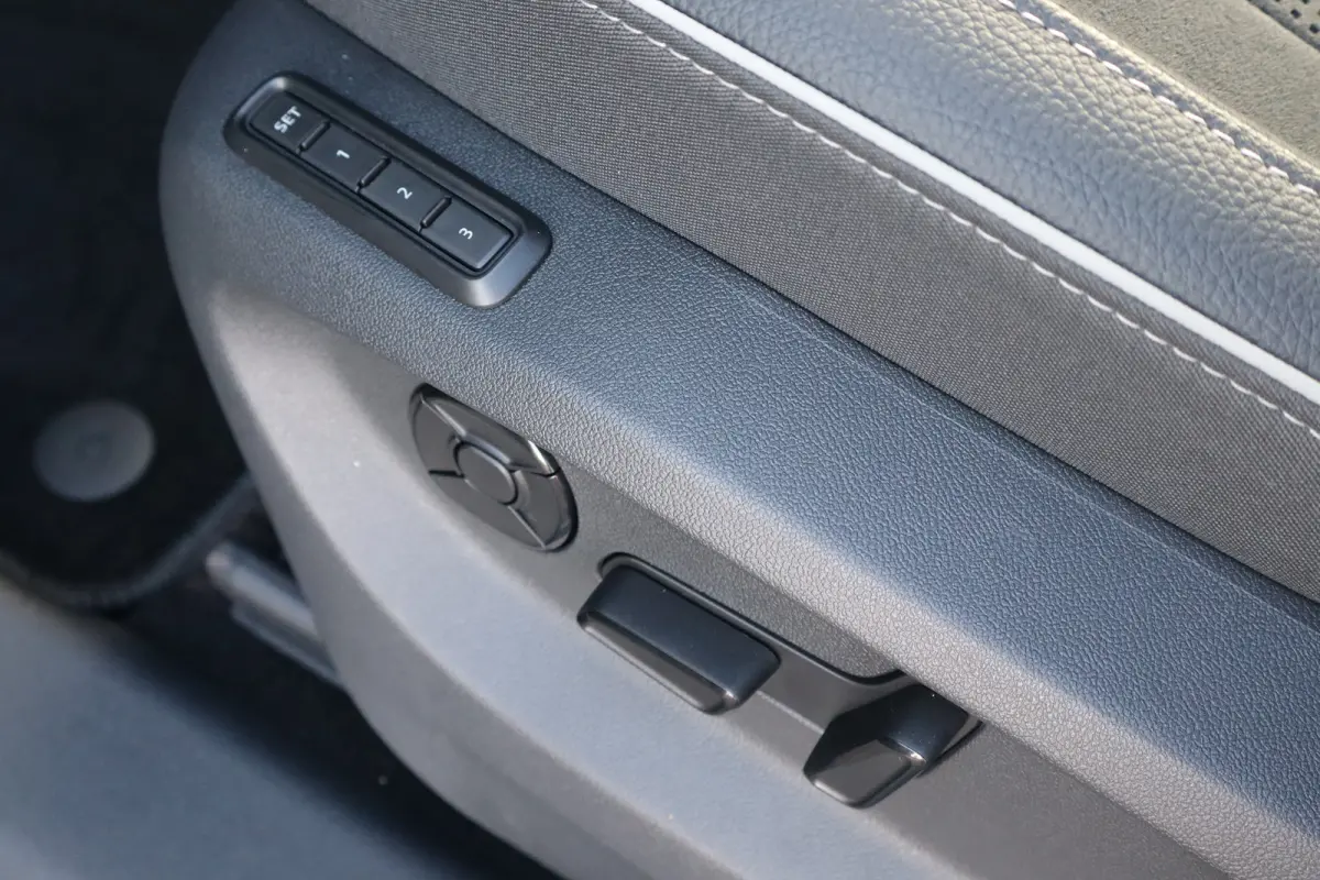 Sportline Business | Achteruitrijcamera | Crew Protect Assist | Cruise control met speedlimiter