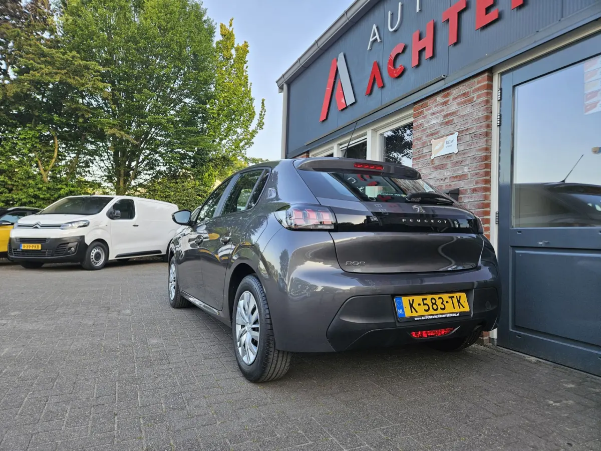 1.2 PureTech Active Carplay! NAP! Airco/Clima! Navigatie! Dealer Onderhouden! Nette Auto!