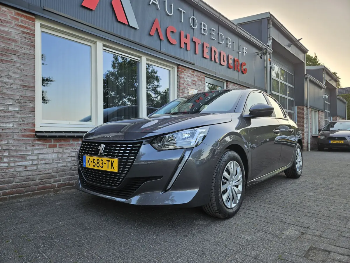1.2 PureTech Active Carplay! NAP! Airco/Clima! Navigatie! Dealer Onderhouden! Nette Auto!