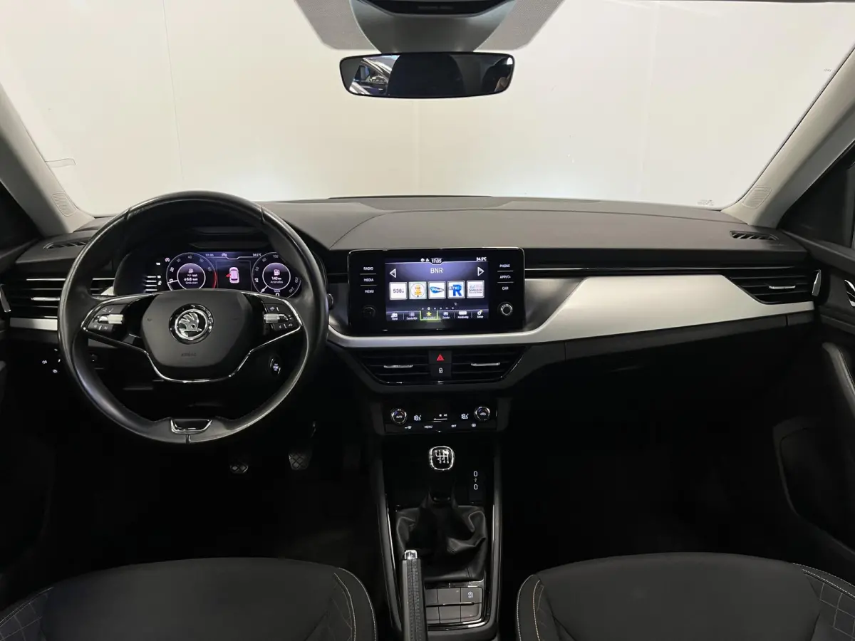 1.0 TSI Business Edition / Digi dashb. / Camera / Climate.c /  /