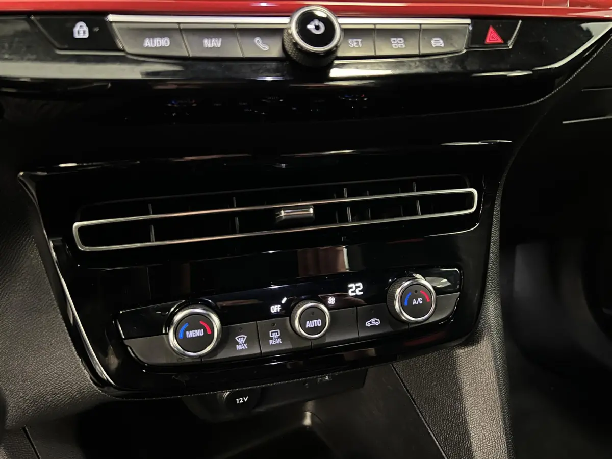 1.2 Turbo 101PK GS-LINE / NAVI / CAMERA /