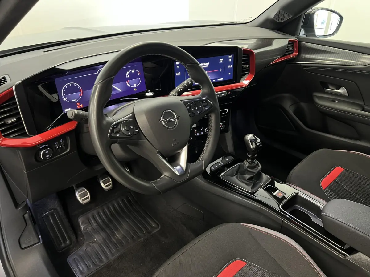 1.2 Turbo 101PK GS-LINE / NAVI / CAMERA /