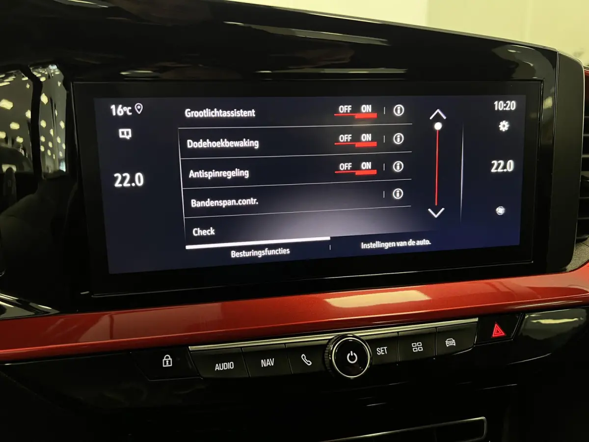 1.2 Turbo 101PK GS-LINE / NAVI / CAMERA /