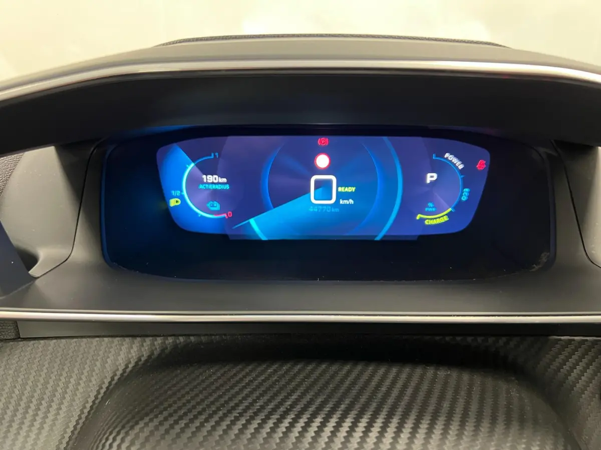 EV Allure Pack 50 kWh / 136PK / NAVI / CRUISE.C / H.LEDER /