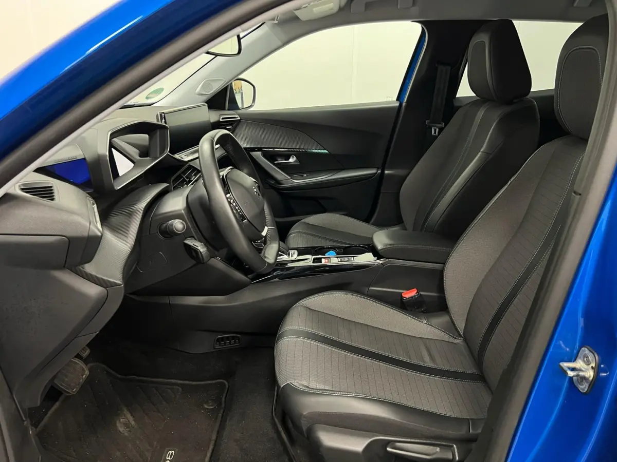 EV Allure Pack 50 kWh / 136PK / NAVI / CRUISE.C / H.LEDER /