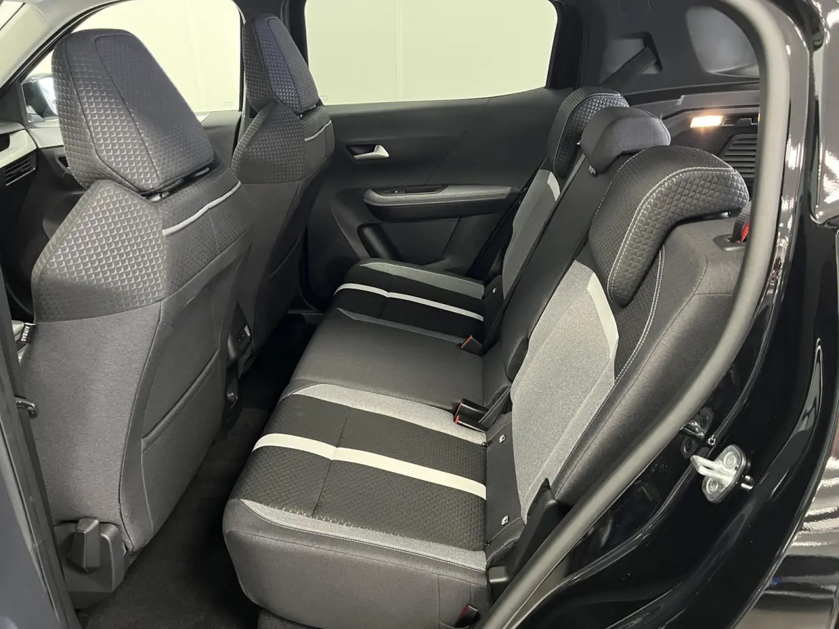 1.2 T HYBRID 145PK GS / 7-PERS. / KEYLESS / NAVI / STOEL-STUURVERW. /