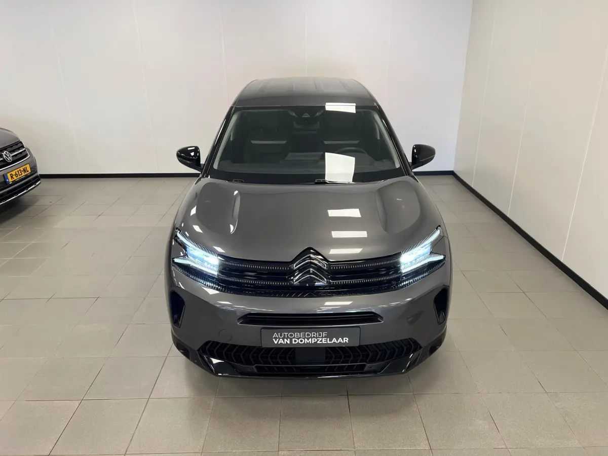 1.2 HYBRID 145PK AUTOMAAT PLUS UITV. / NAVI / STOEL-VERW. / KEYLESS / CAMERA / CRUISE.C /