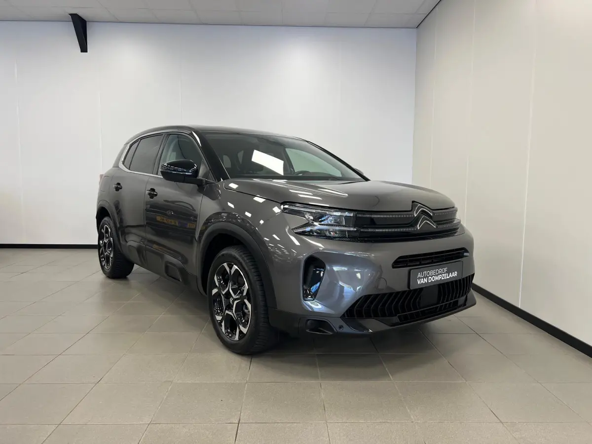 1.2 HYBRID 145PK AUTOMAAT PLUS UITV. / NAVI / STOEL-VERW. / KEYLESS / CAMERA / CRUISE.C /