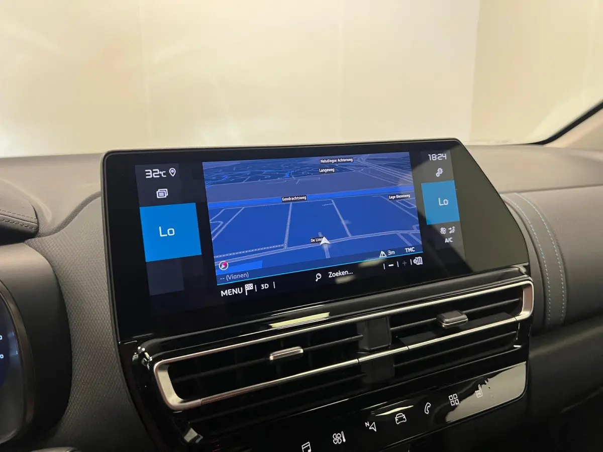 1.2 HYBRID 145PK AUTOMAAT PLUS UITV. / NAVI / STOEL-VERW. / KEYLESS / CAMERA / CRUISE.C /