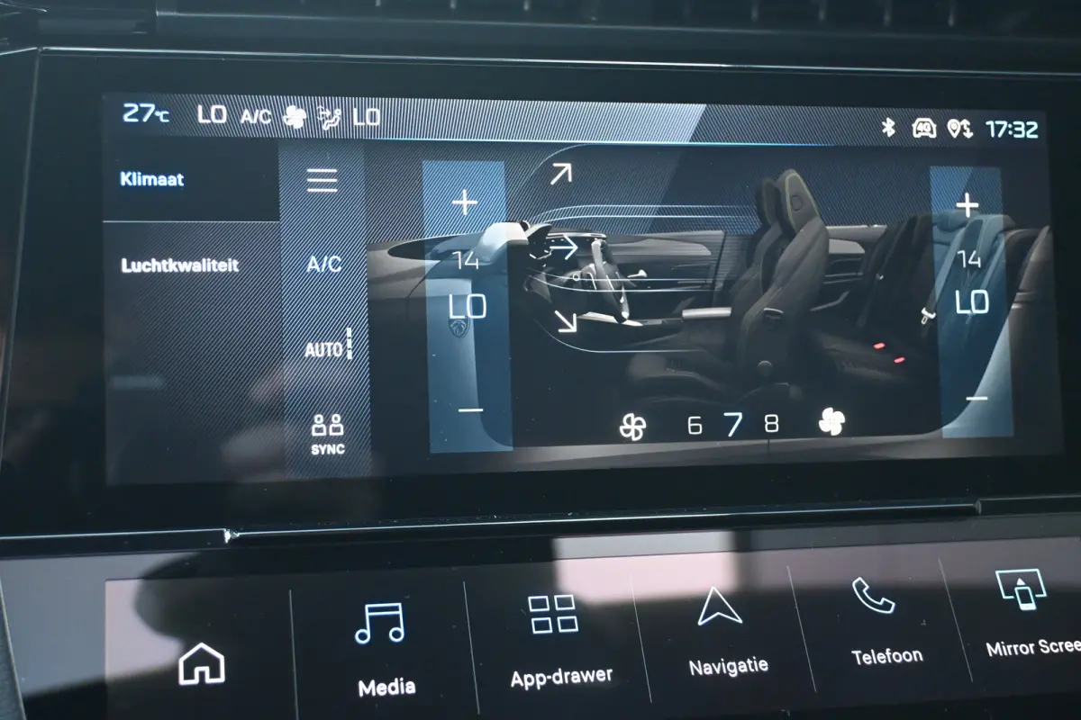 1.2 Hybrid 145 e-DCS6 GT DEMO-DEAL! Tot 8 Jaar Garantie! | 360 Camera | Adaptive Cruise | LED-Matrix | Stoelverwarming | Navigatie | Keyless-Entry | !!