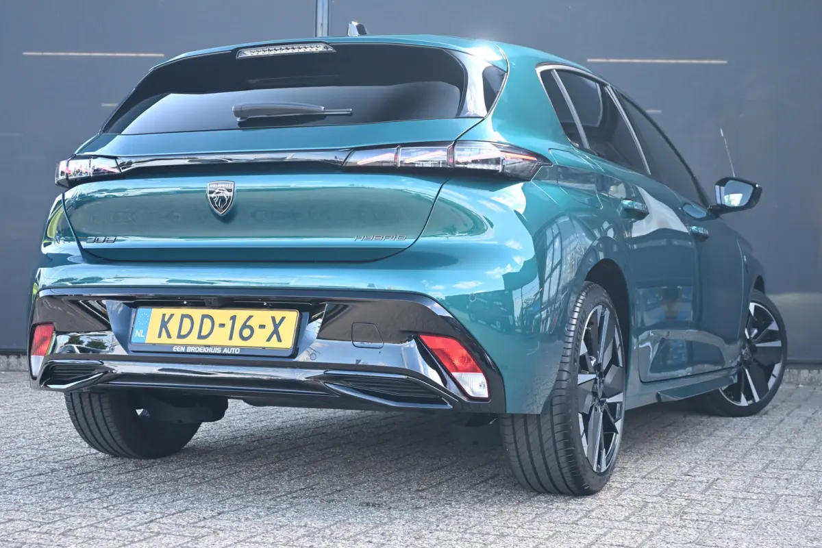 1.2 Hybrid 145 e-DCS6 GT DEMO-DEAL! Tot 8 Jaar Garantie! | 360 Camera | Adaptive Cruise | LED-Matrix | Stoelverwarming | Navigatie | Keyless-Entry | !!