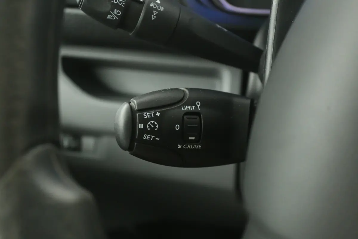L2H1 75 kWh | Snelladen | SOH 92% | Airco | Cruise | Carplay | 3 Zits