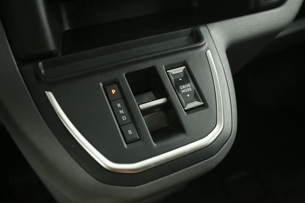L2H1 75 kWh | Snelladen | SOH 92% | Airco | Cruise | Carplay | 3 Zits