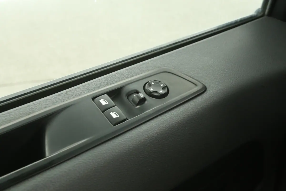 L2H1 75 kWh | Snelladen | SOH 92% | Airco | Cruise | Carplay | 3 Zits