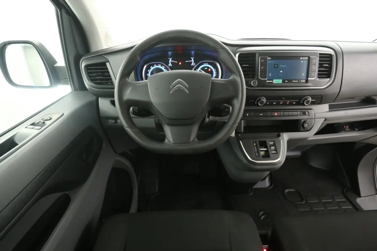 L2H1 75 kWh | Snelladen | SOH 92% | Airco | Cruise | Carplay | 3 Zits