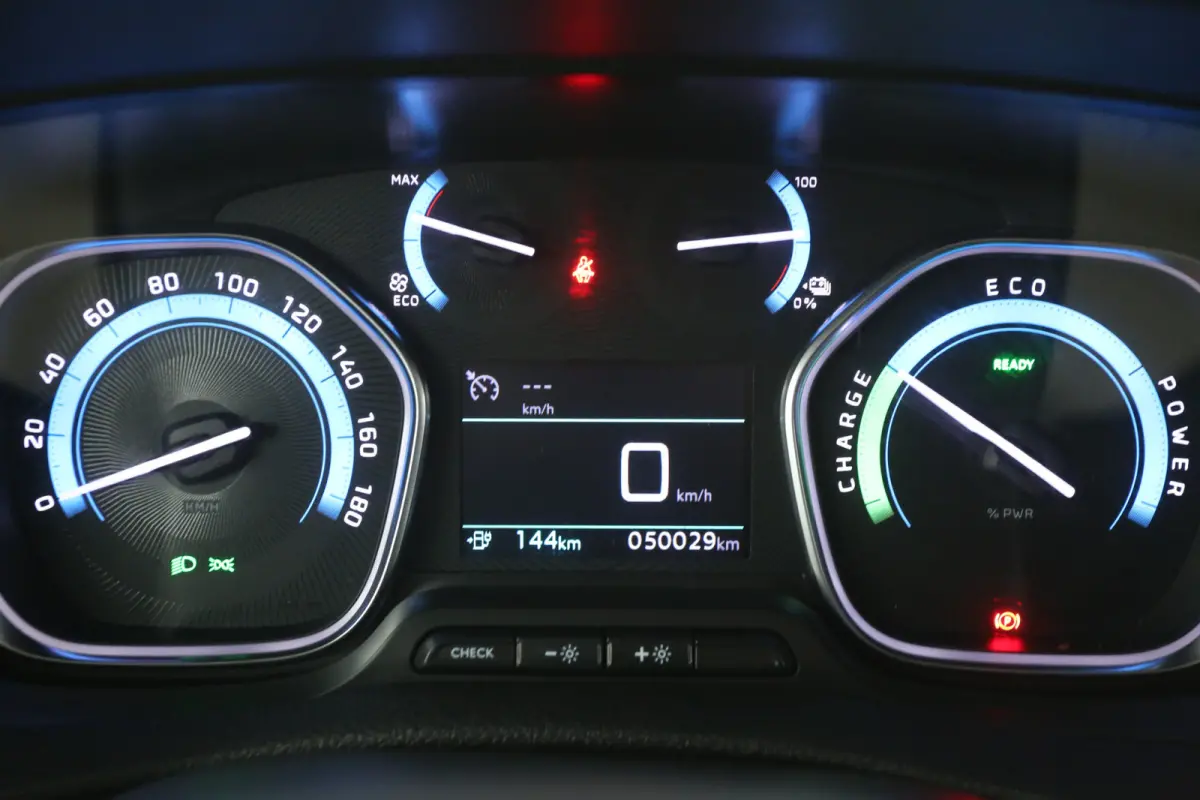 L2H1 75 kWh | Snelladen | SOH 92% | Airco | Cruise | Carplay | 3 Zits