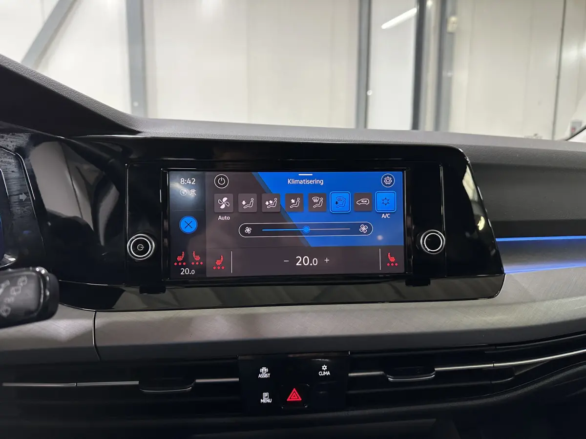 1.0 TSI Life Trekhaak | Winterpakket | ACC | Carplay