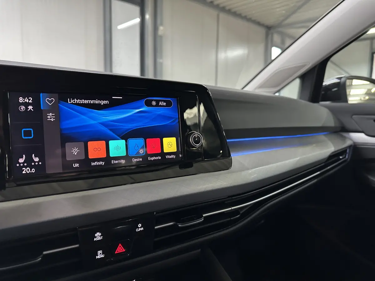 1.0 TSI Life Trekhaak | Winterpakket | ACC | Carplay