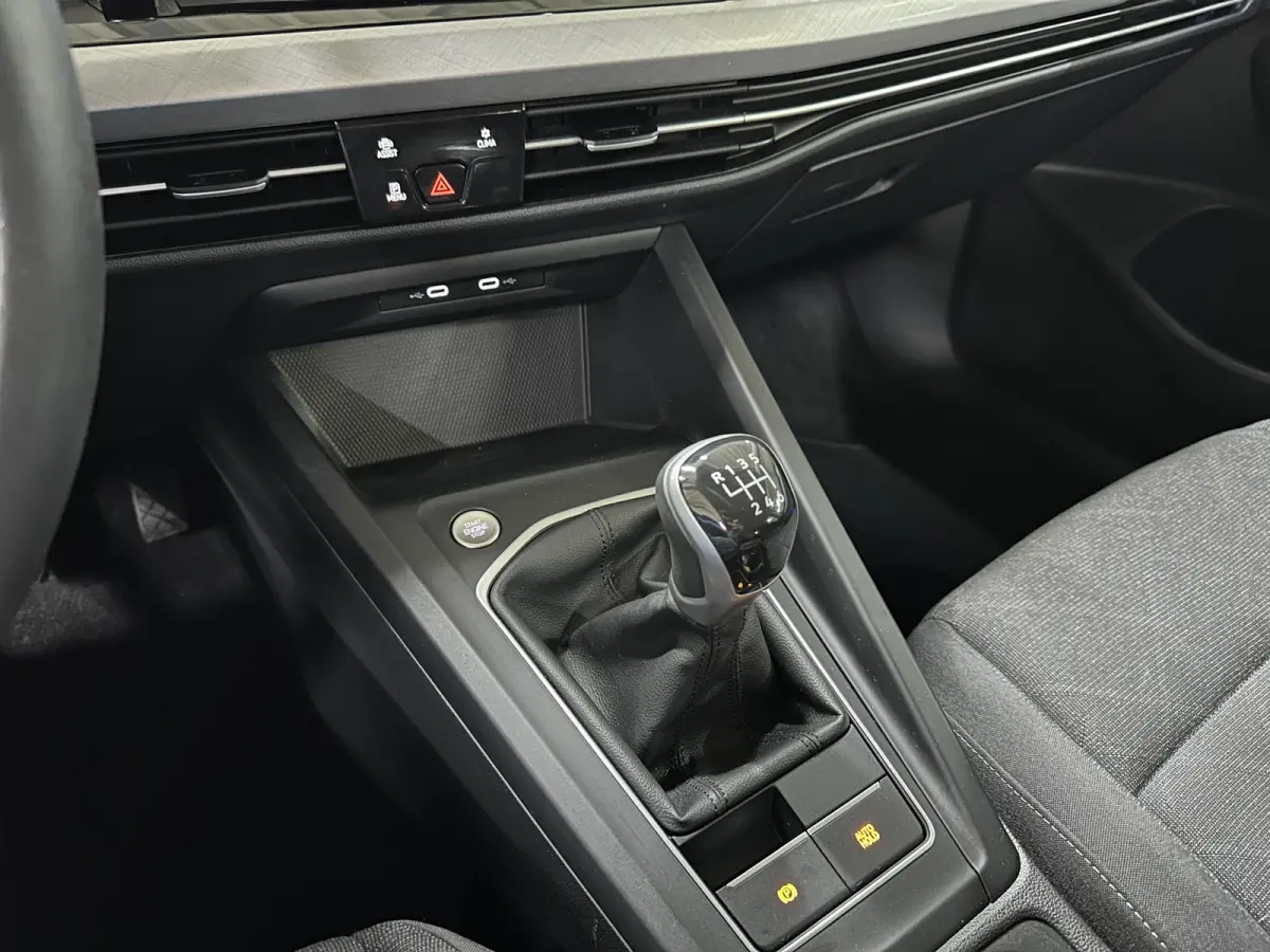 1.0 TSI Life Trekhaak | Winterpakket | ACC | Carplay