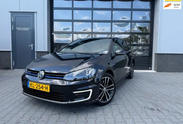 1.4 TSI GTE Connected Series incl groot onderhoud